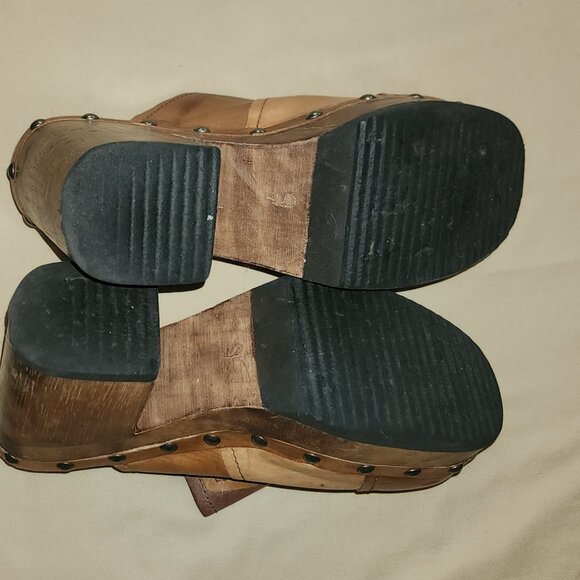 Vintage Candies Platform Clogs - Picture 5 of 5